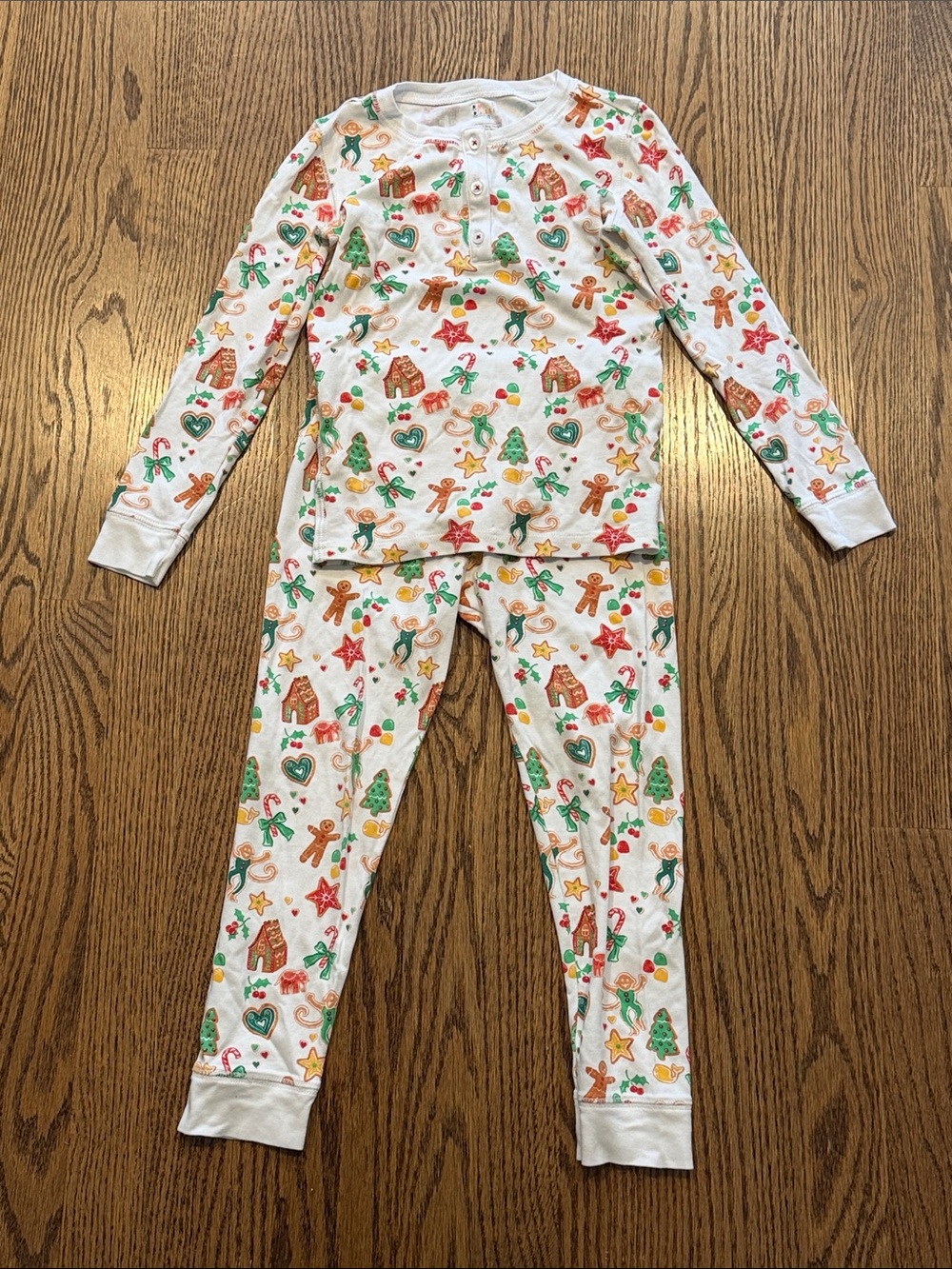 Roller rabbit White Holiday Gingerbread Print Pajama Set
